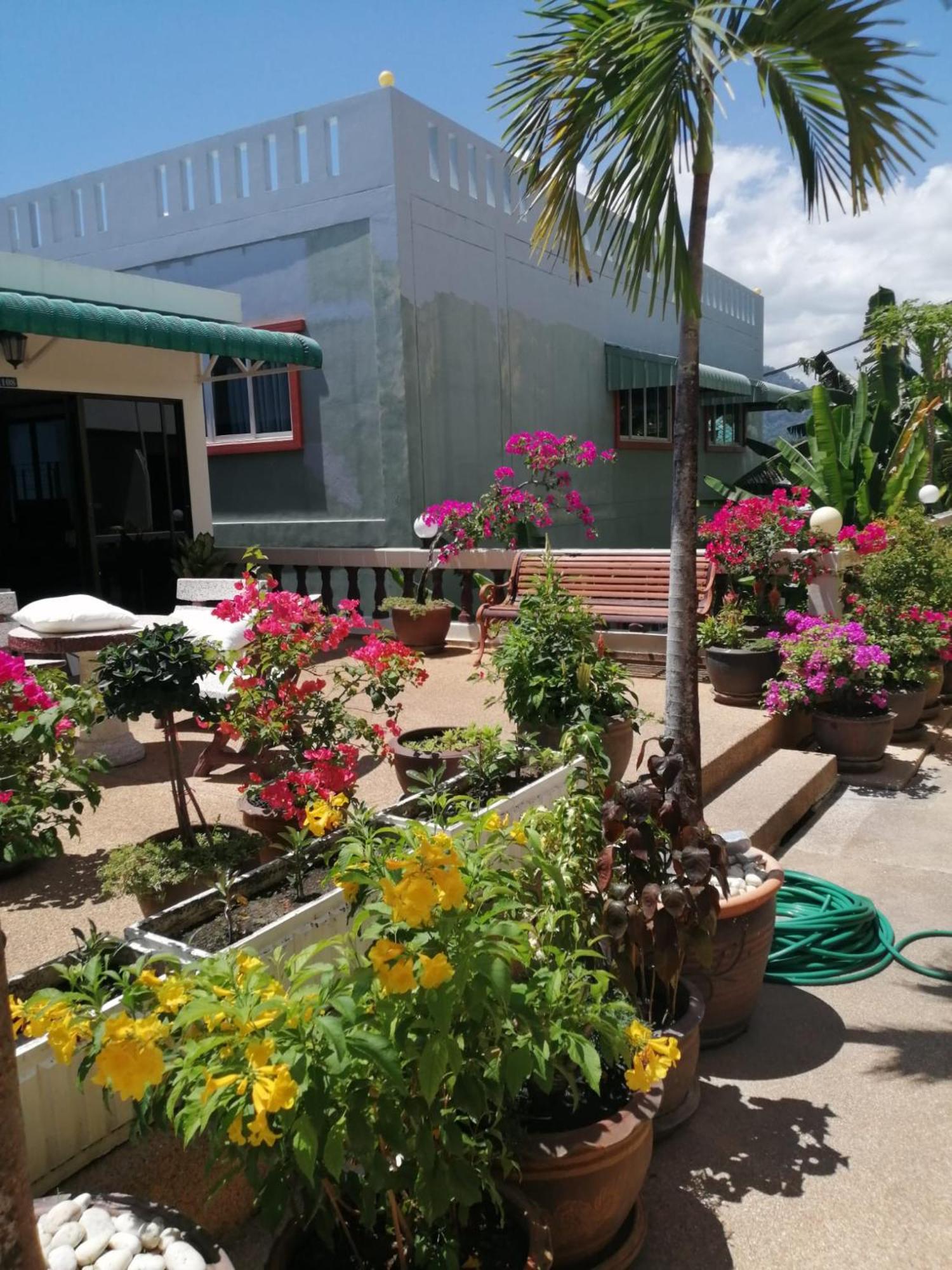 Blue Sky Residence Patong Exterior foto