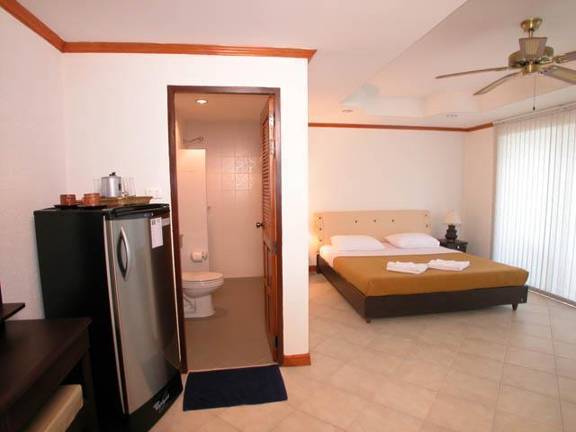 Blue Sky Residence Patong Exterior foto