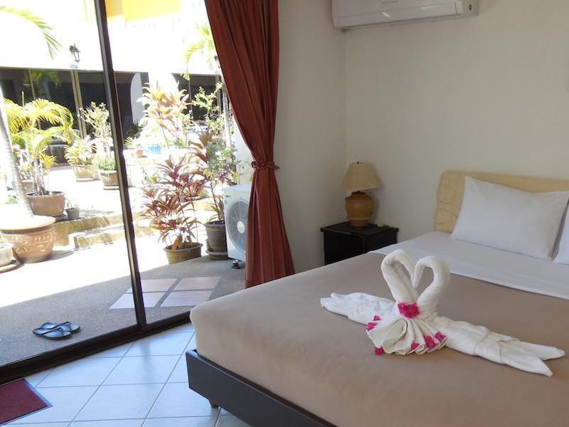 Blue Sky Residence Patong Exterior foto