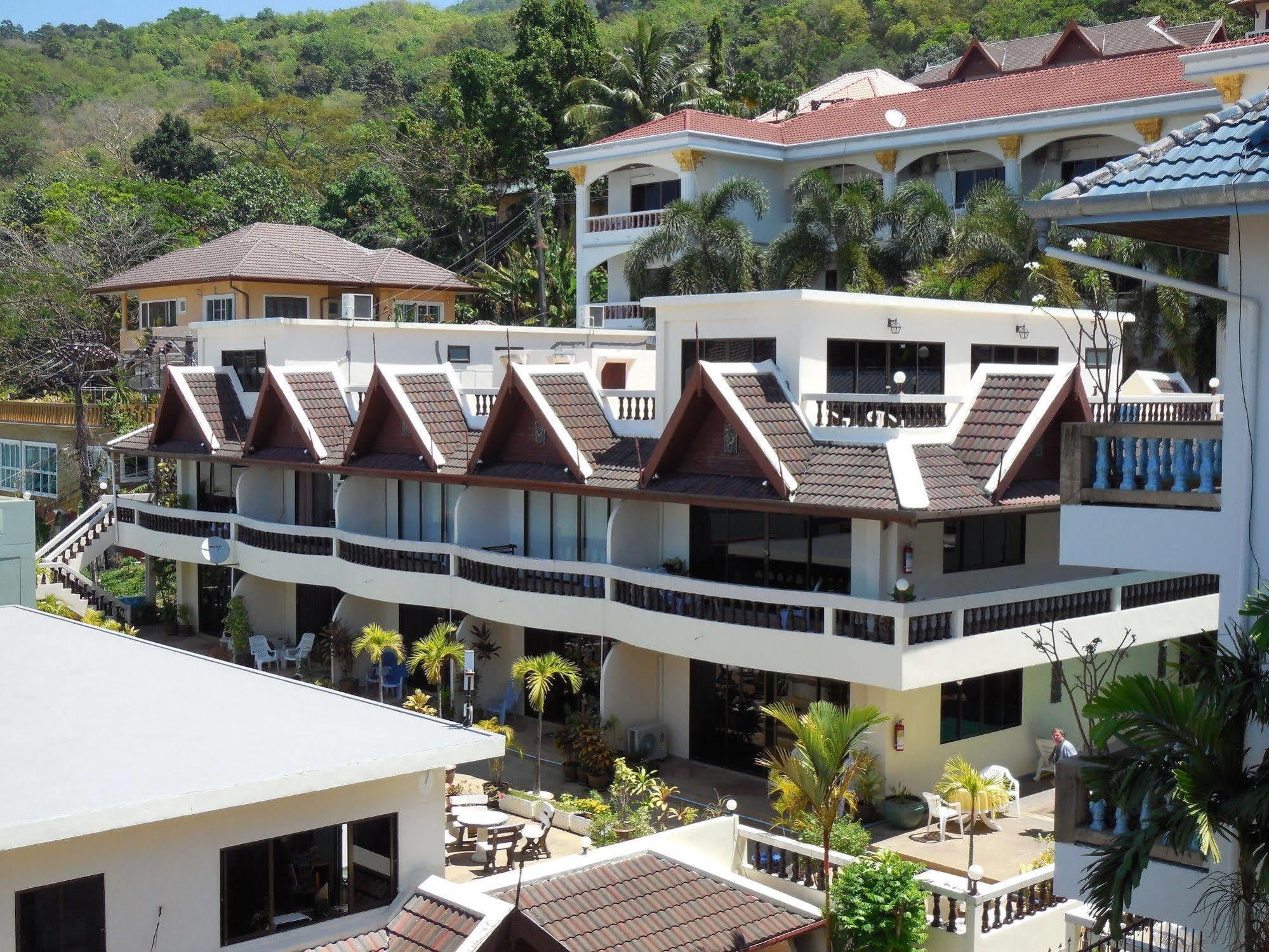 Blue Sky Residence Patong Exterior foto