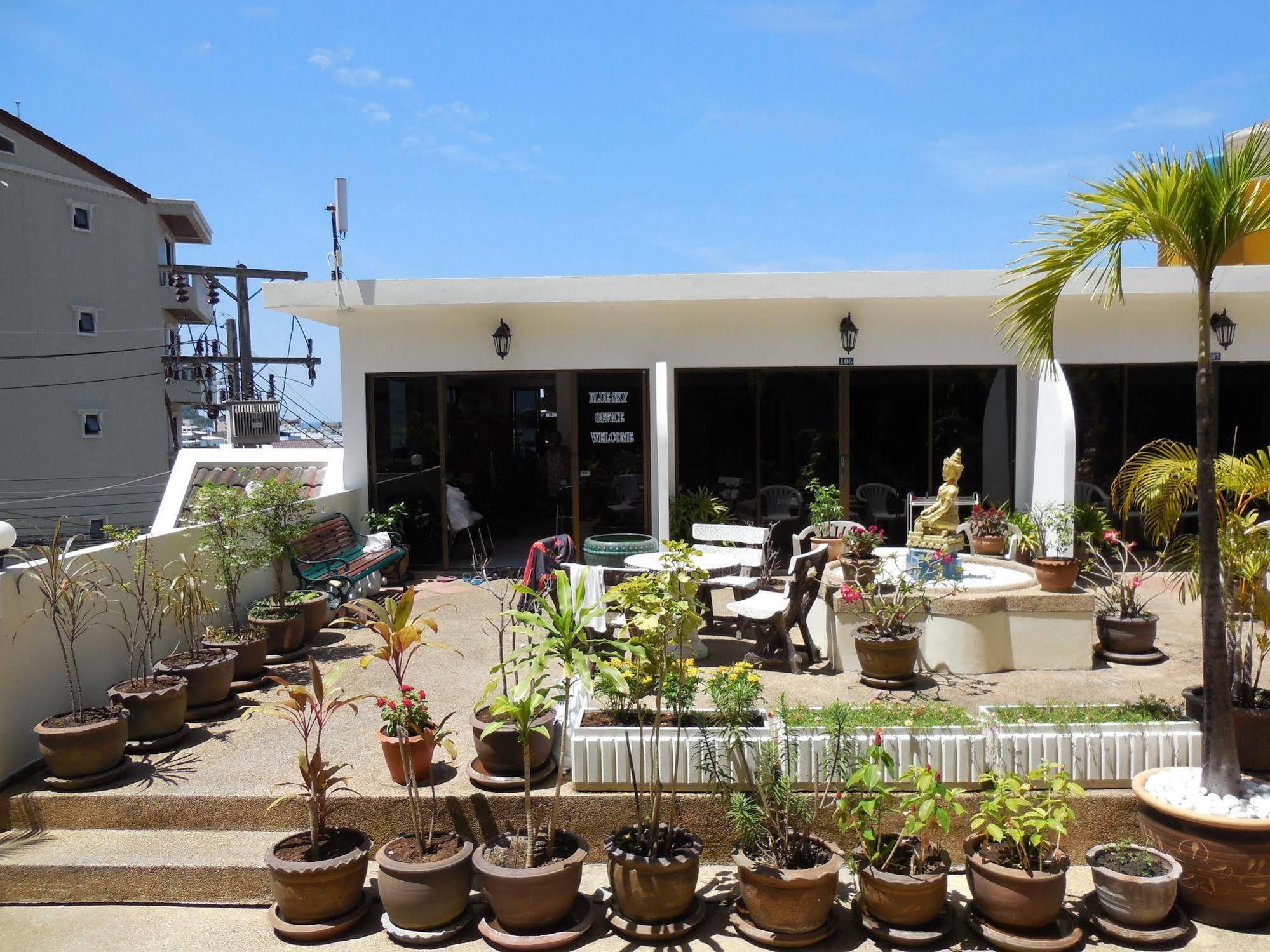 Blue Sky Residence Patong Exterior foto